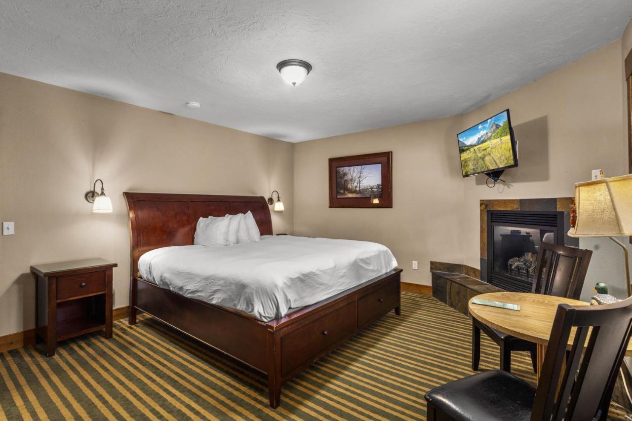 Duck Inn Lodge Уайтфиш Экстерьер фото