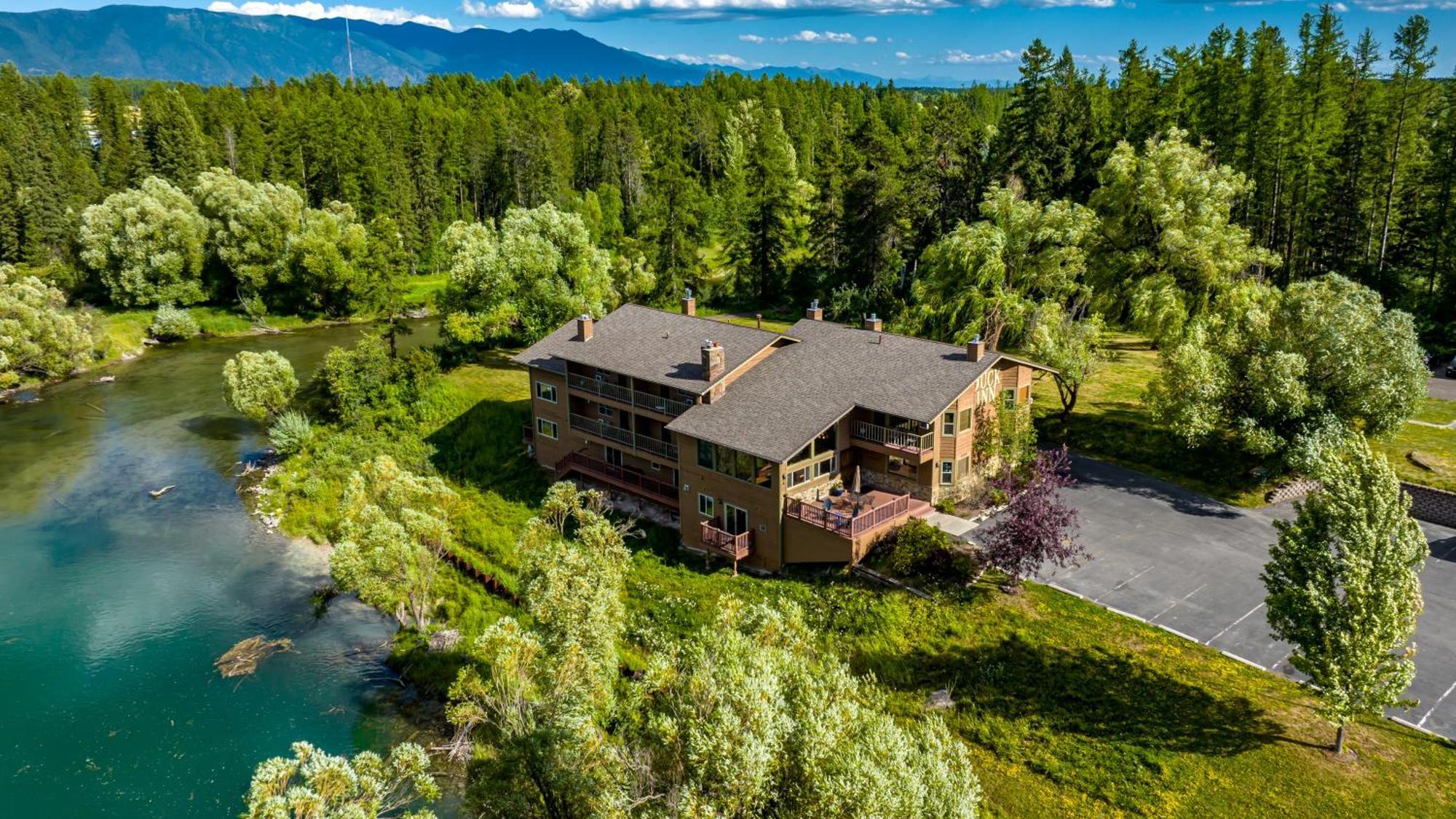 Duck Inn Lodge Уайтфиш Экстерьер фото