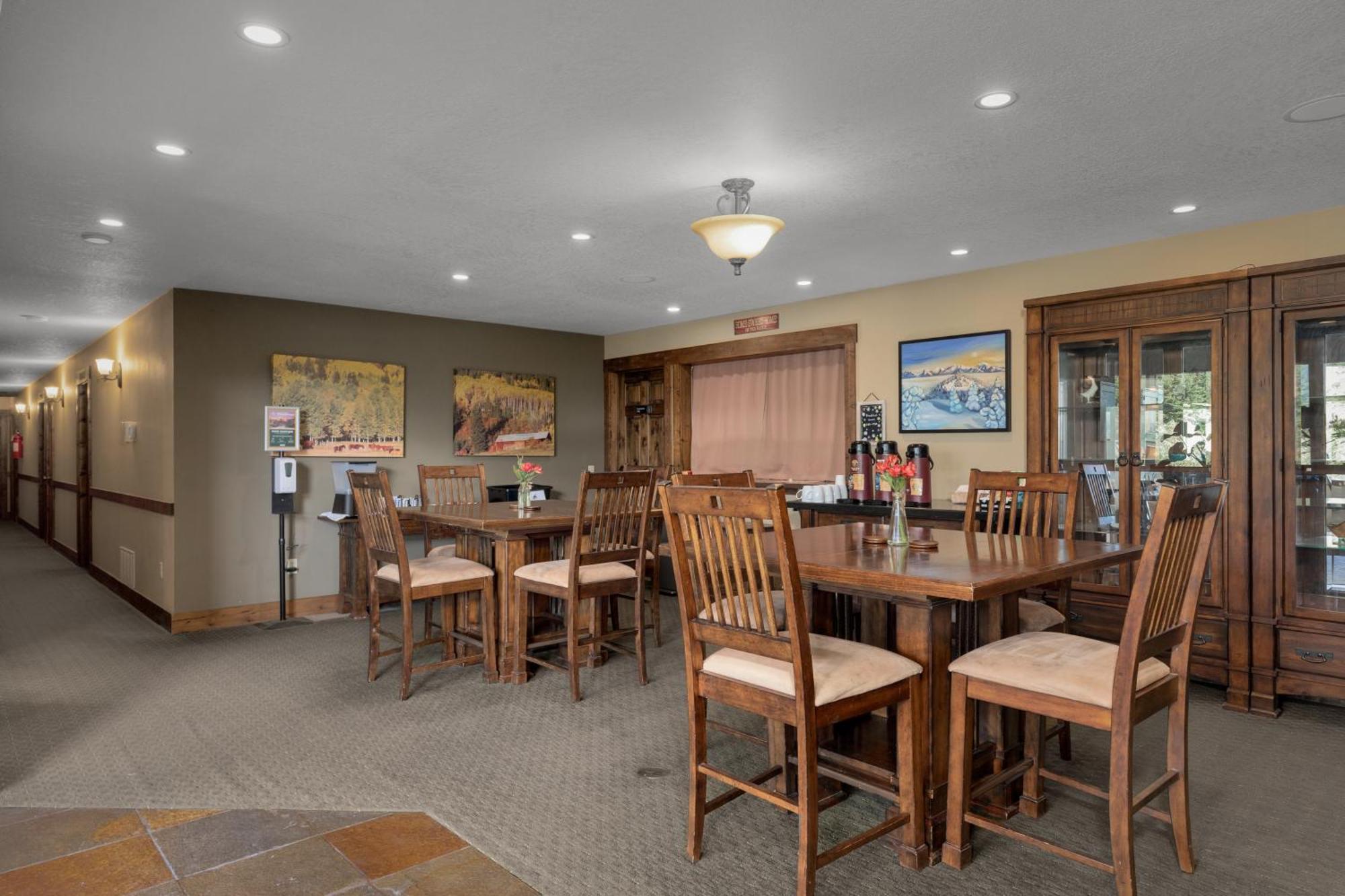 Duck Inn Lodge Уайтфиш Экстерьер фото
