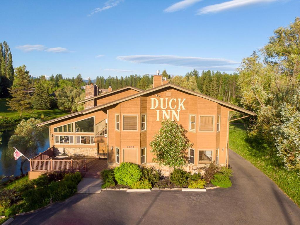 Duck Inn Lodge Уайтфиш Экстерьер фото